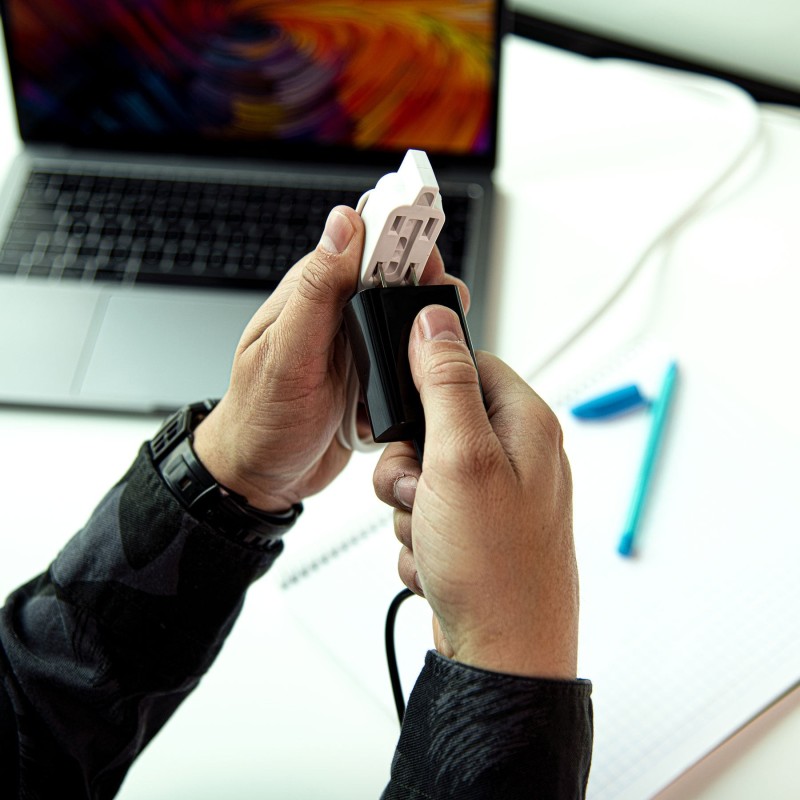 Extensión eléctrica doméstica con clavija plana, 4m, blanca